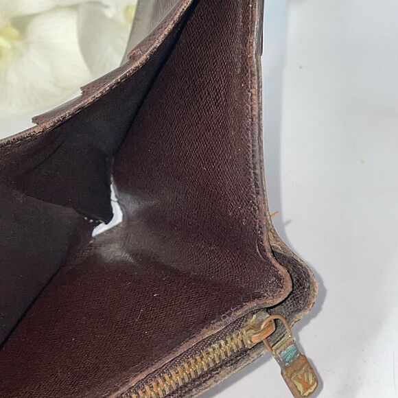 AUTHENTIC Louis Vuitton Damier Zippy Compact Wallet - Picture 10 of 11